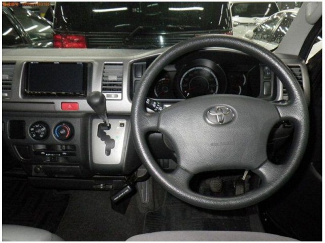 HIACE SUPER GL4