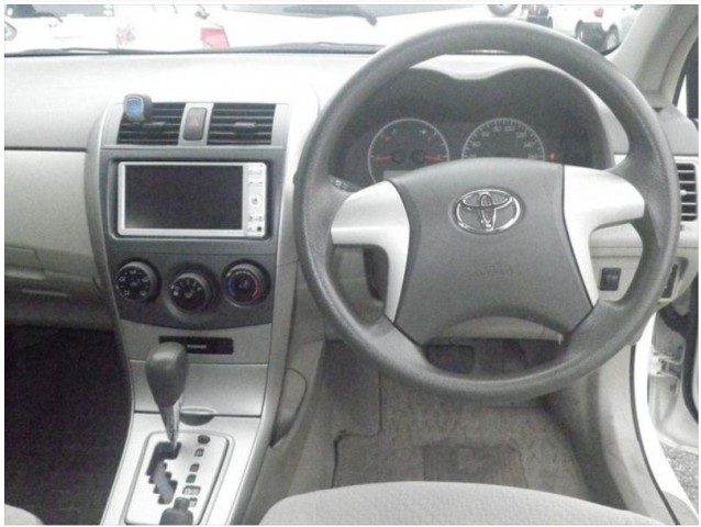COROLLA AXIO X4