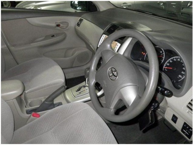 COROLLA AXIO X3
