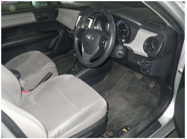 COROLLA AXIO HYBRID 5