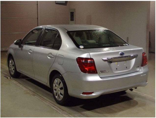 COROLLA AXIO HYBRID4