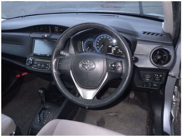 COROLLA AXIO HYBRID6