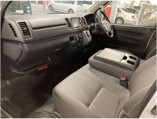 HIACE VAN  LONG DX GL PACKAGE7