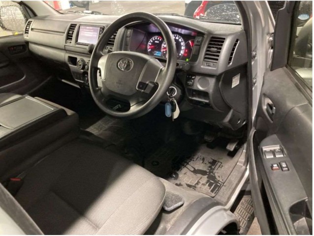HIACE VAN LONG DX GL PACKAGE5