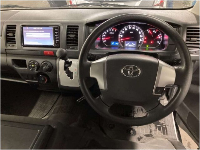 HIACE VAN LONG DX GL PACKAGE6