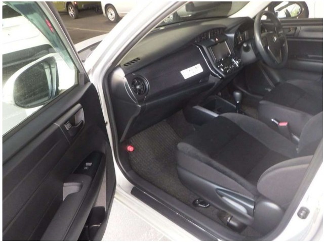 COROLLA AXIO HYBRID7