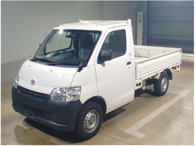 LITE ACE TRUCK DX2