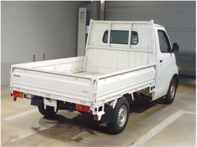 LITE ACE TRUCK DX3