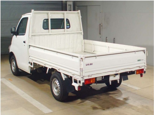 LITE ACE TRUCK DX4