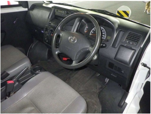 LITE ACE TRUCK DX5