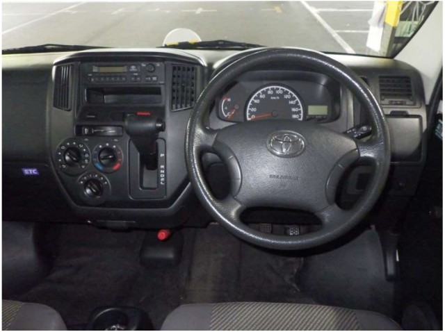 LITE ACE TRUCK DX6