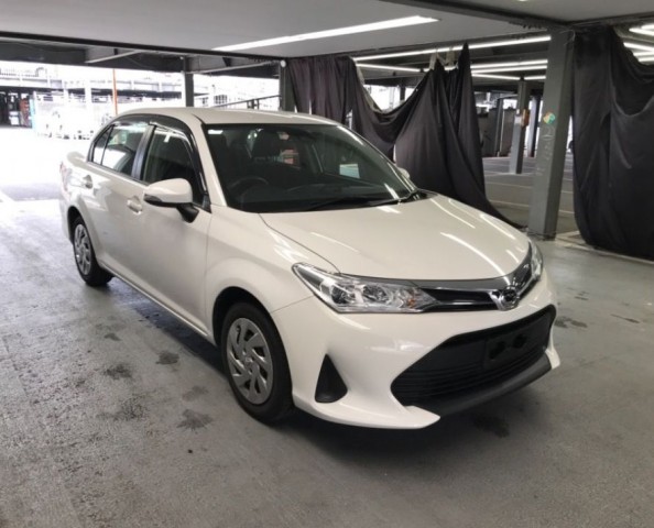 COROLLA  AXIO 1.5X1