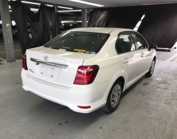 COROLLA  AXIO 1.5X3