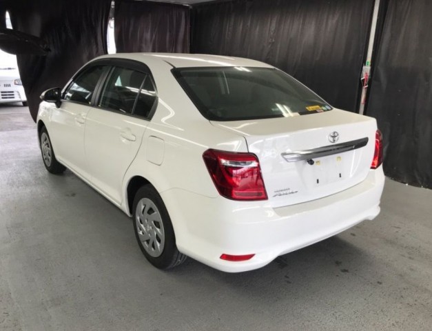 COROLLA  AXIO 1.5X4