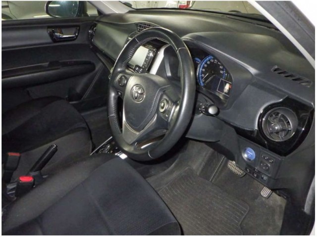 COROLLA FIELDER HYBRID G5