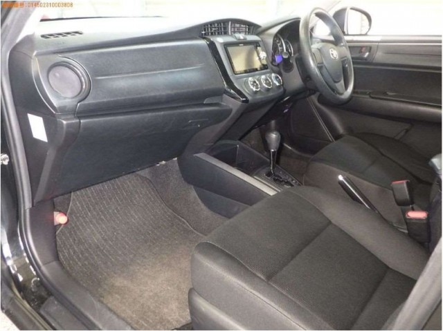 COROLLA AXIO EX8