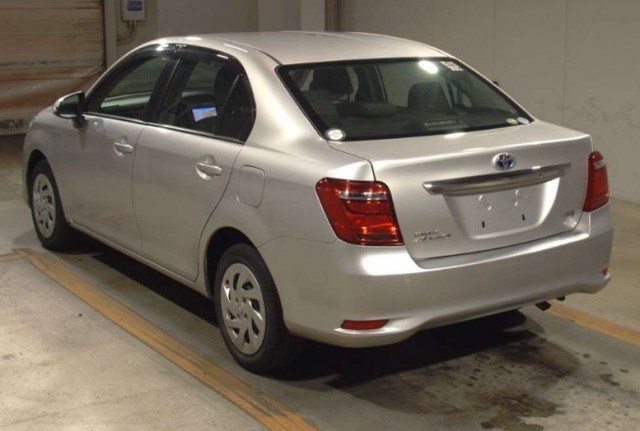 COROLLA AXIO HYBRID4
