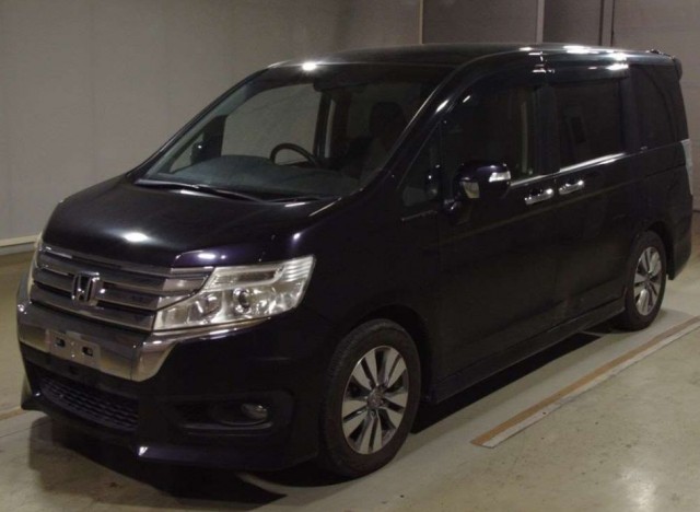 STEP WAGON　SPADA Z INTERNAVI SELECTION2
