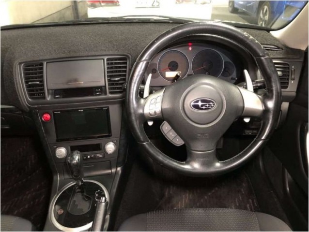 LEGACY  2.0GT 6