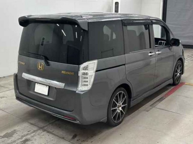 STEP WAGON SPADA Z3
