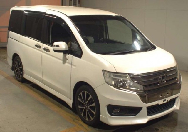 STEP WAGON SUPADA Z COOLSPIRIT INTER NAVI SELECTION1
