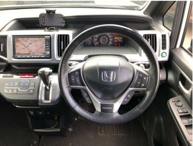 STEP WAGON SUPADA Z COOLSPIRIT INTER NAVI SELECTION5