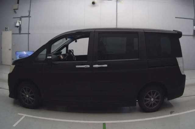 STEP WAGON SUPADA Z INTER NAVI SELECTION4