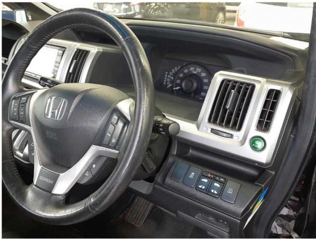 STEP WAGON SUPADA Z INTER NAVI SELECTION7