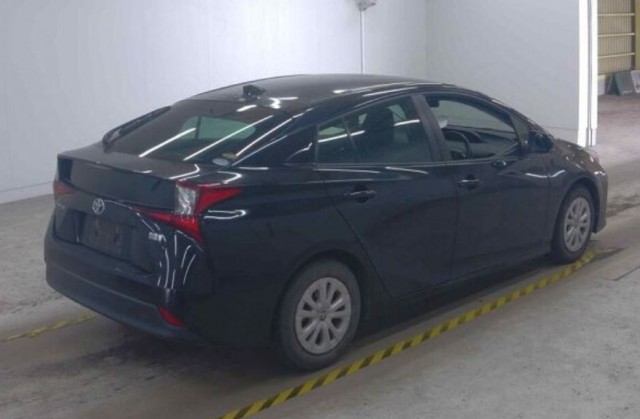 PRIUS S SAFETY PLUS 23