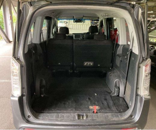 STEP WAGON  SUPADA Z8