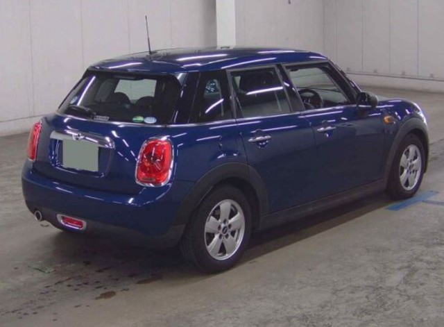 BMW MINI  ONE3