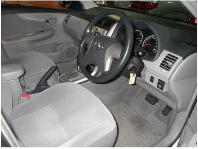 COROLLA AXIO 5