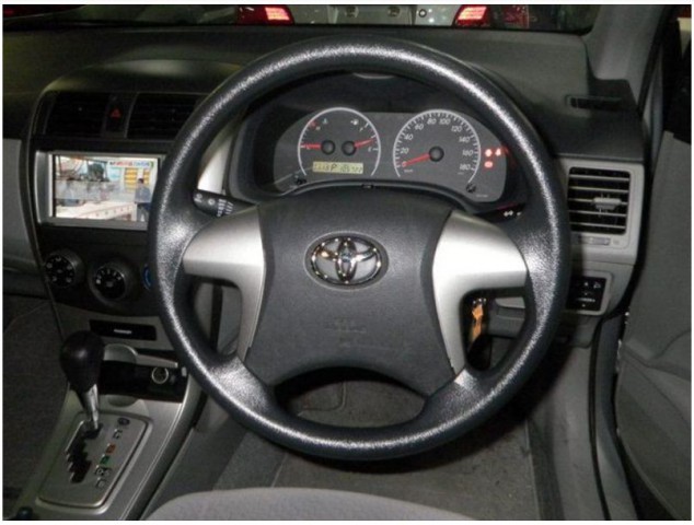 COROLLA AXIO 6