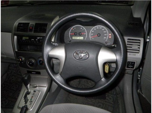 COROLLA AXIO  X6